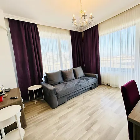 Stefi Summerland * Mamaia