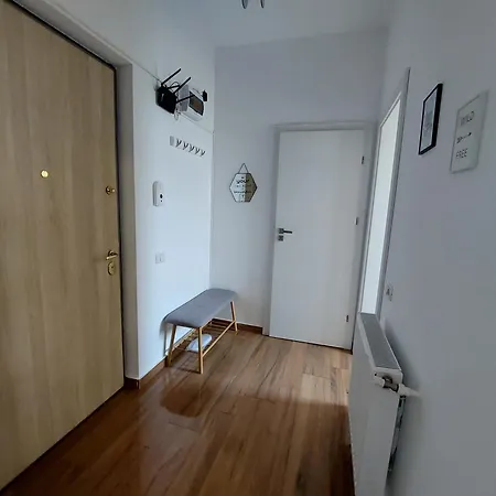 Stefi Summerland Apartment Mamaia