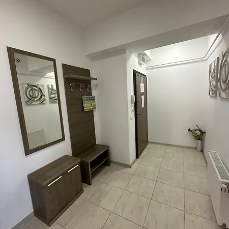 Stefi Summerland Apartment