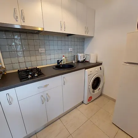 Stefi Summerland Apartment *