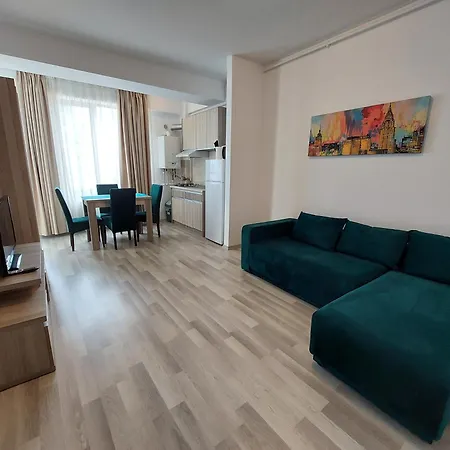 Stefi Summerland アパート ママイア