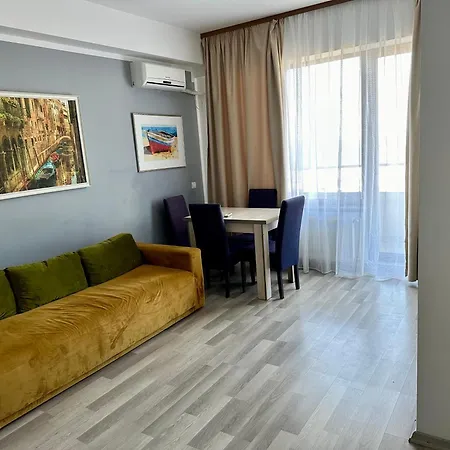 Apartment Stefi Summerland Mamaia