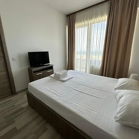 Apartment Stefi Summerland Mamaia