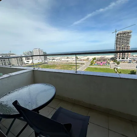 Stefi Summerland * Mamaia