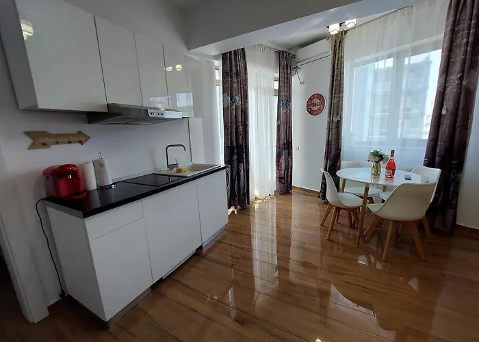 Stefi Summerland Lägenhet *