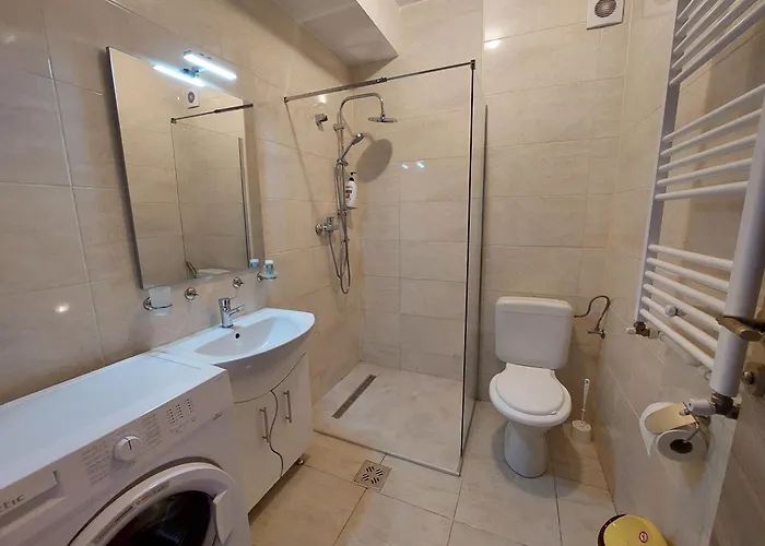 Stefi Summerland * Mamaia